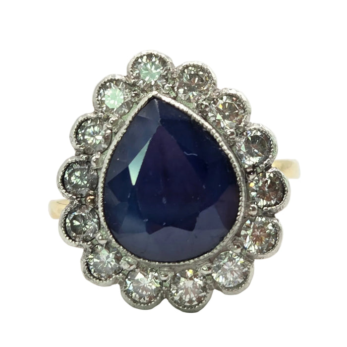 Vintage: 18ct Gold 5.85ct Blue Sapphire & 1.40ct Diamond Cluster Ring