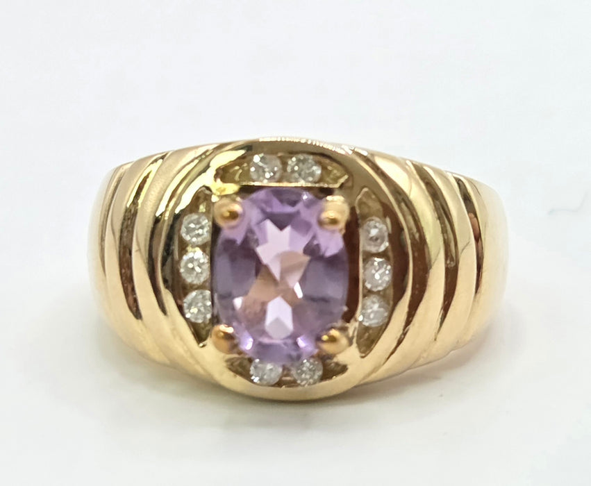 Vintage: 9ct Gold Amethyst & Diamond Ring