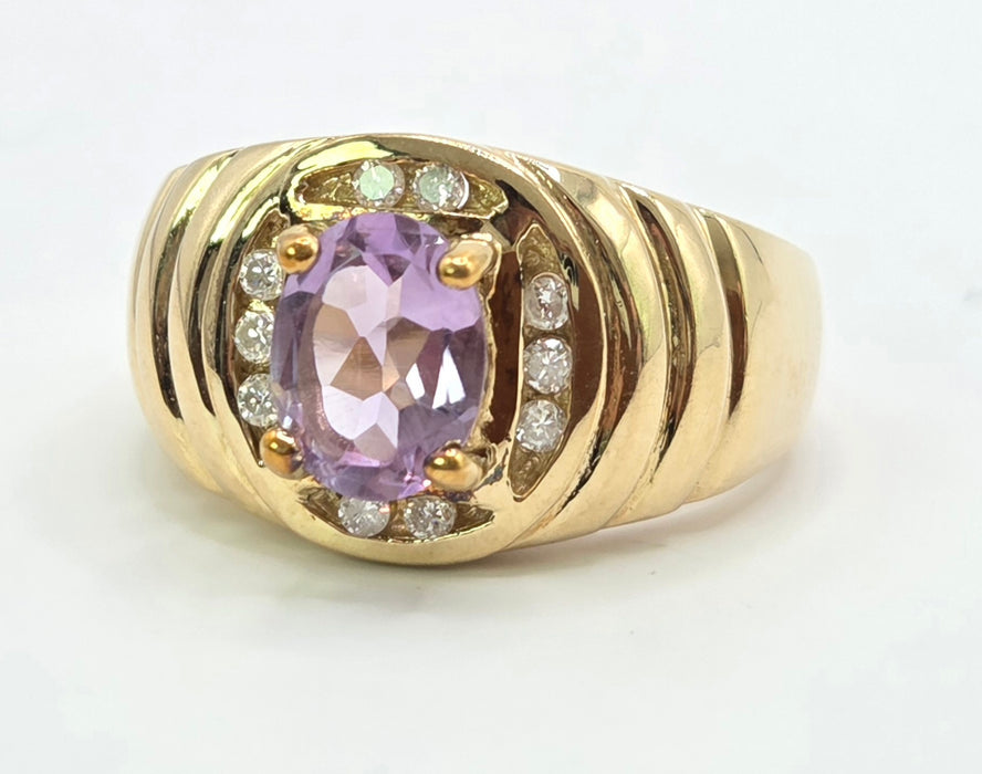 Vintage: 9ct Gold Amethyst & Diamond Ring