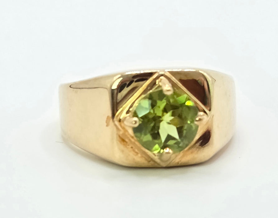 Vintage: 9ct Gold Peridot Solitaire Ring