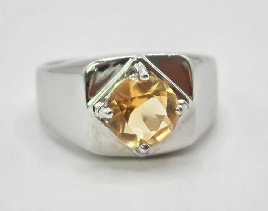 Vintage: 9ct White Gold Citrine Solitaire Ring