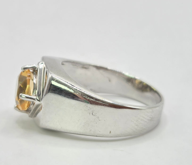 Vintage: 9ct White Gold Citrine Solitaire Ring