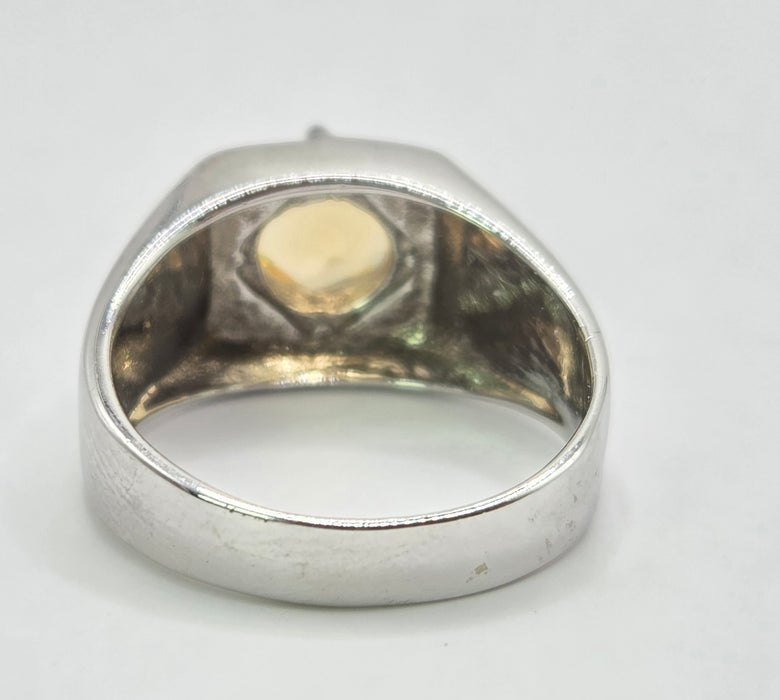 Vintage: 9ct White Gold Citrine Solitaire Ring
