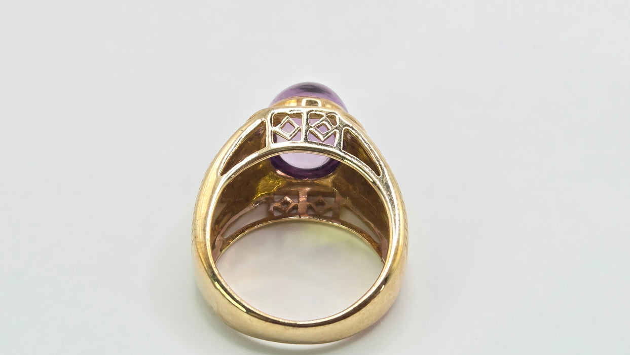 Vintage: 9ct Yellow Gold Amethyst Signet Ring