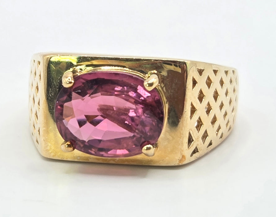 Vintage: 9ct Yellow Gold Pink Tourmaline Signet Ring — 1.84ct
