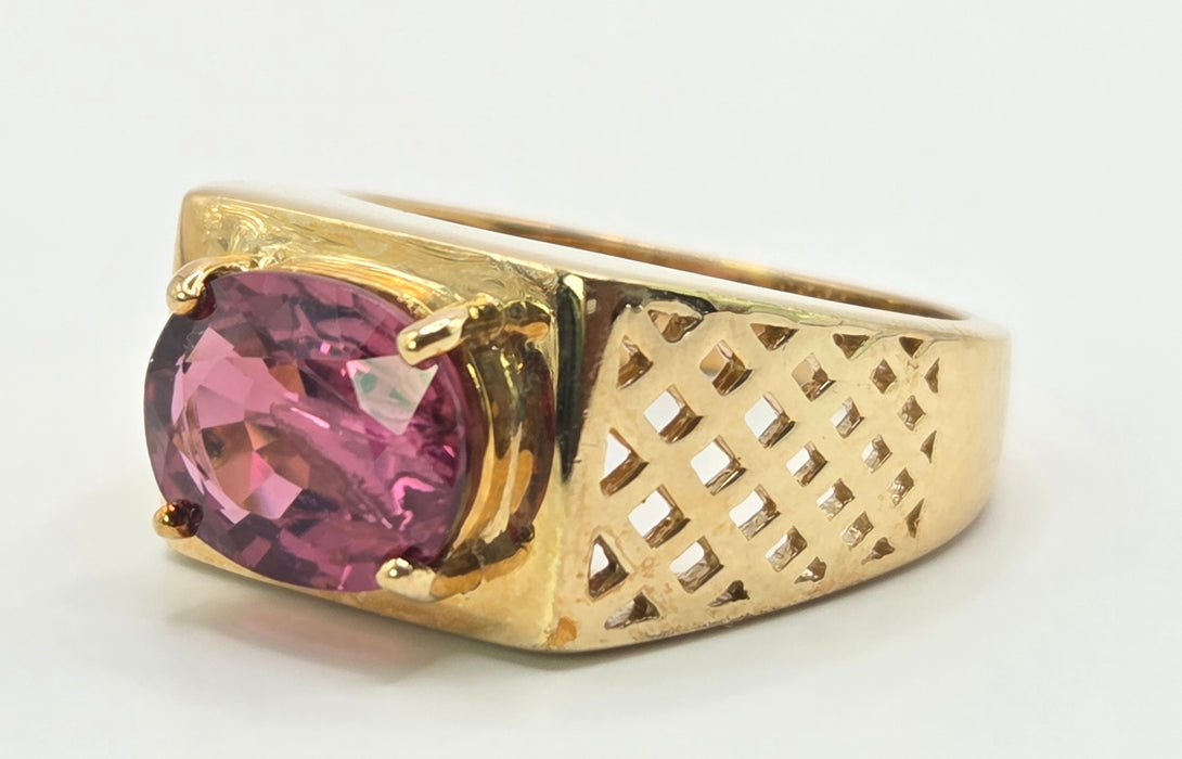 Vintage: 9ct Yellow Gold Pink Tourmaline Signet Ring — 1.84ct