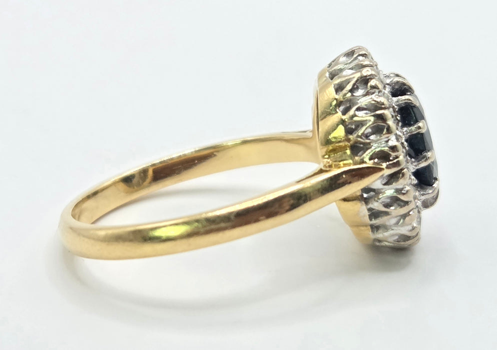Vintage: 18ct Gold Sapphire [1.09ct] & Diamond [0.36ct] Cluster Ring
