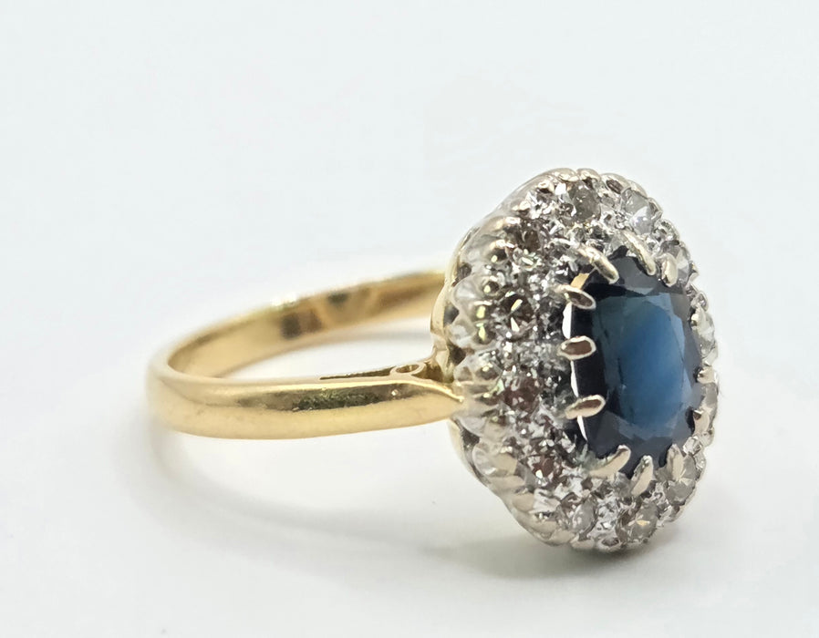 Vintage: 18ct Gold Sapphire [1.09ct] & Diamond [0.36ct] Cluster Ring