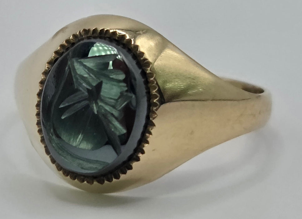 Vintage: 9ct Gold Haematite Roman Centurion Intaglio Signet Ring — From 1978