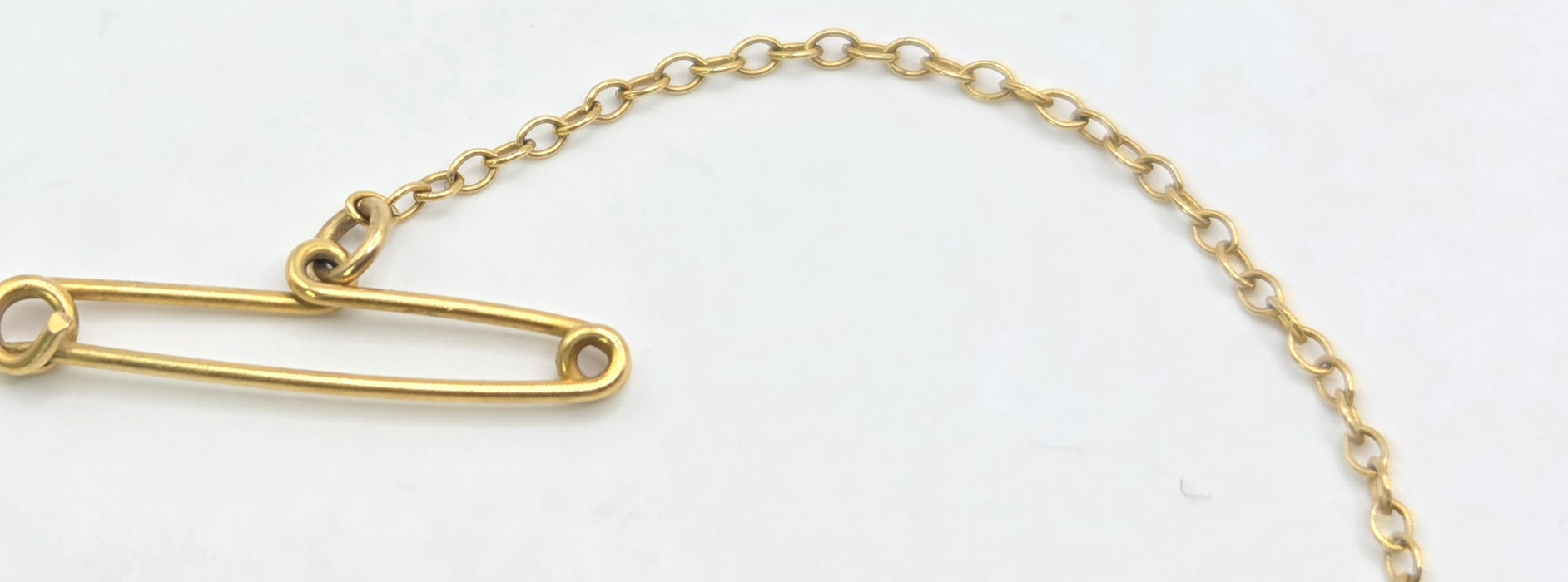 Vintage: 14K Gold Four Sapphire Commemorative Brooch — From 1921