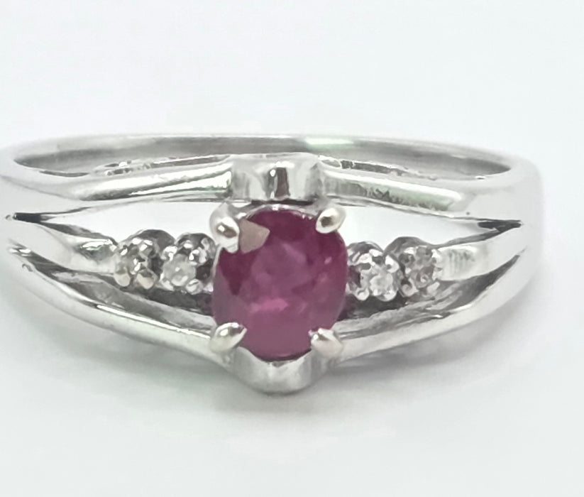 Vintage: 18ct White Gold Ruby & Natural Diamond Ring
