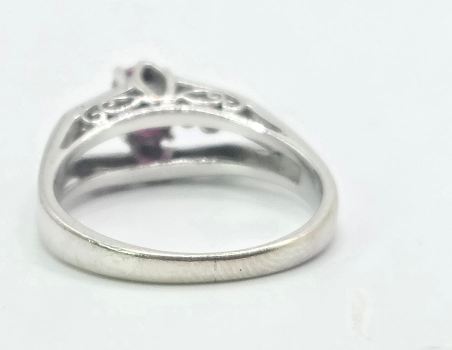 Vintage: 18ct White Gold Ruby & Natural Diamond Ring
