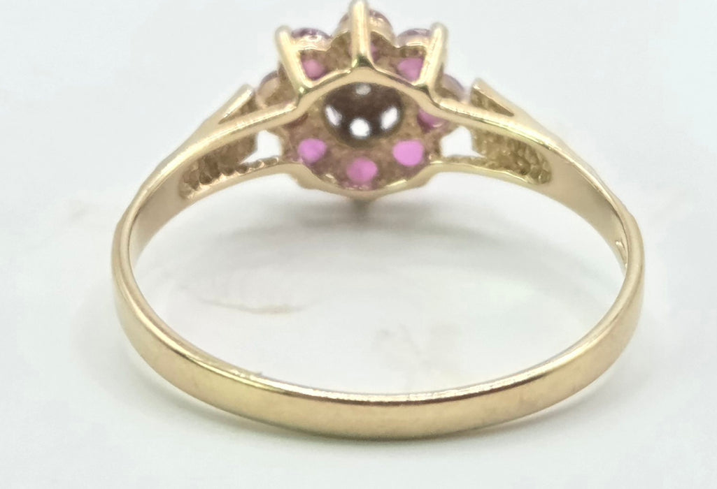 Vintage: 9ct Gold Ruby & Natural Diamond Flower Cluster Ring