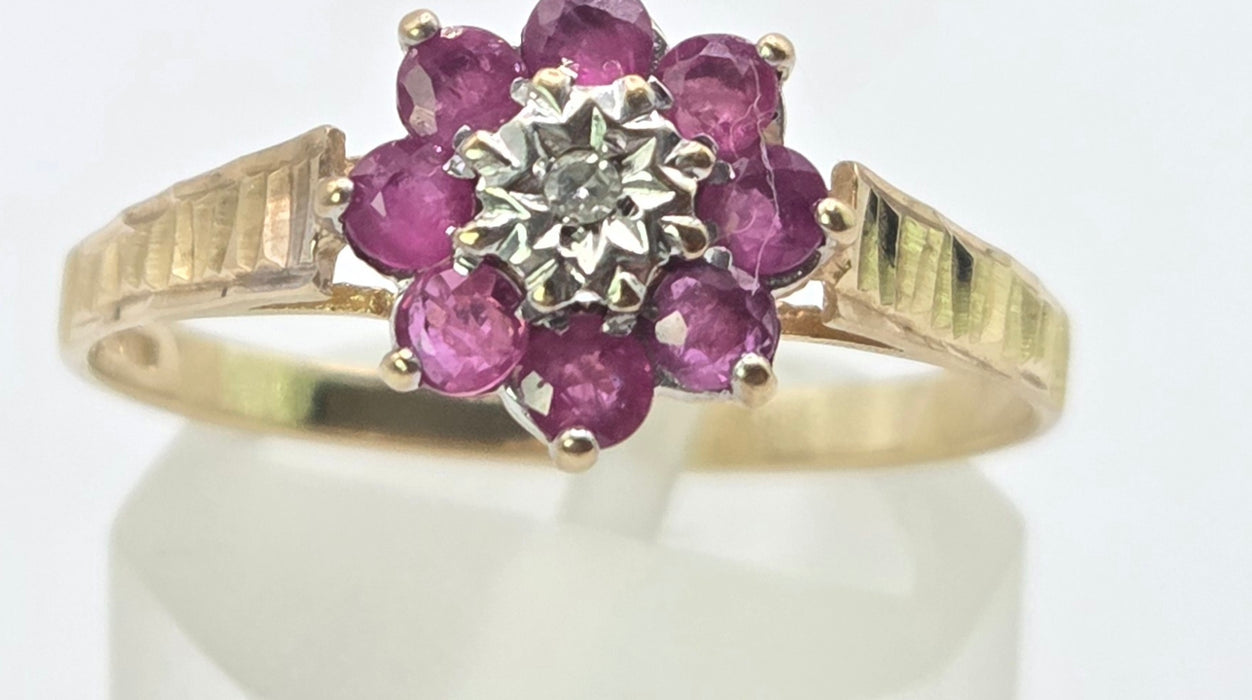 Vintage: 9ct Gold Ruby & Natural Diamond Flower Cluster Ring