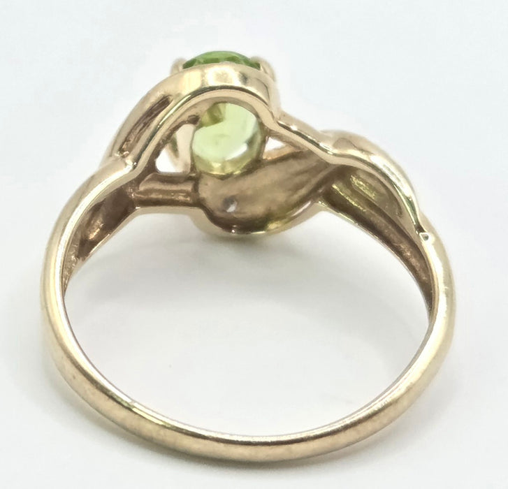 Vintage: 9ct Yellow Gold Peridot & Diamond Bypass Ring
