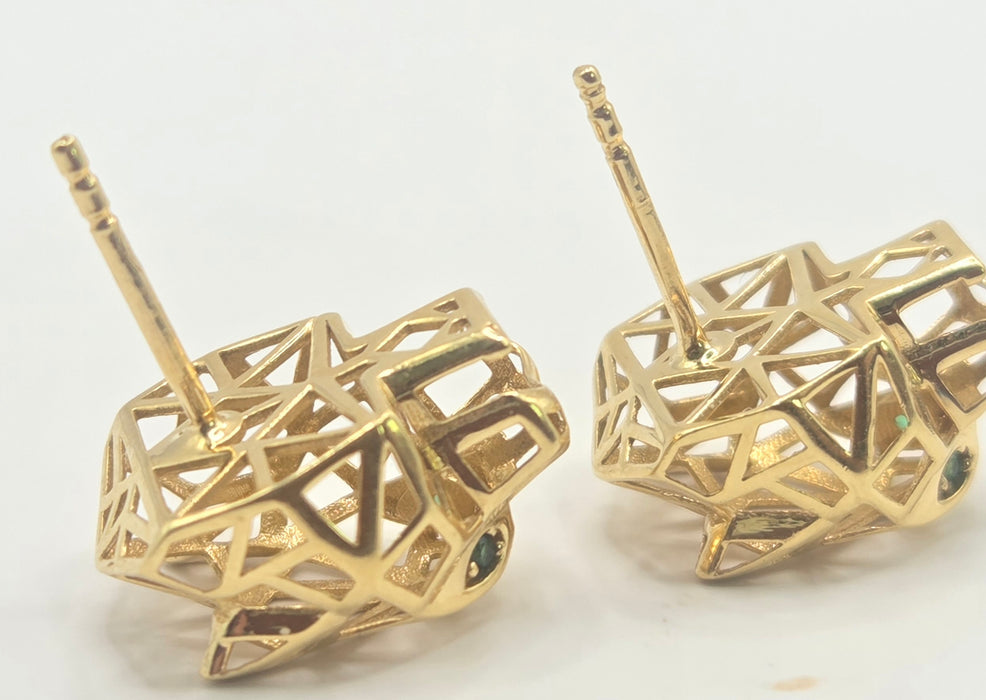 0833: Vintage: 18ct Gold Leopard Head Stud Earrings- exceptional