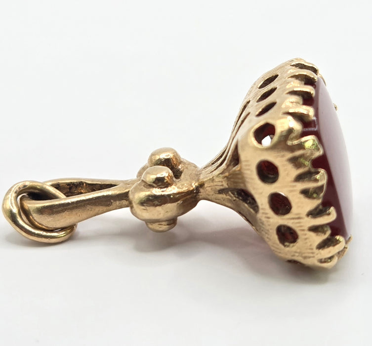 Vintage (1969) 9ct Gold Garnet Fob/Pendant/Charm- 57 year old nice weight