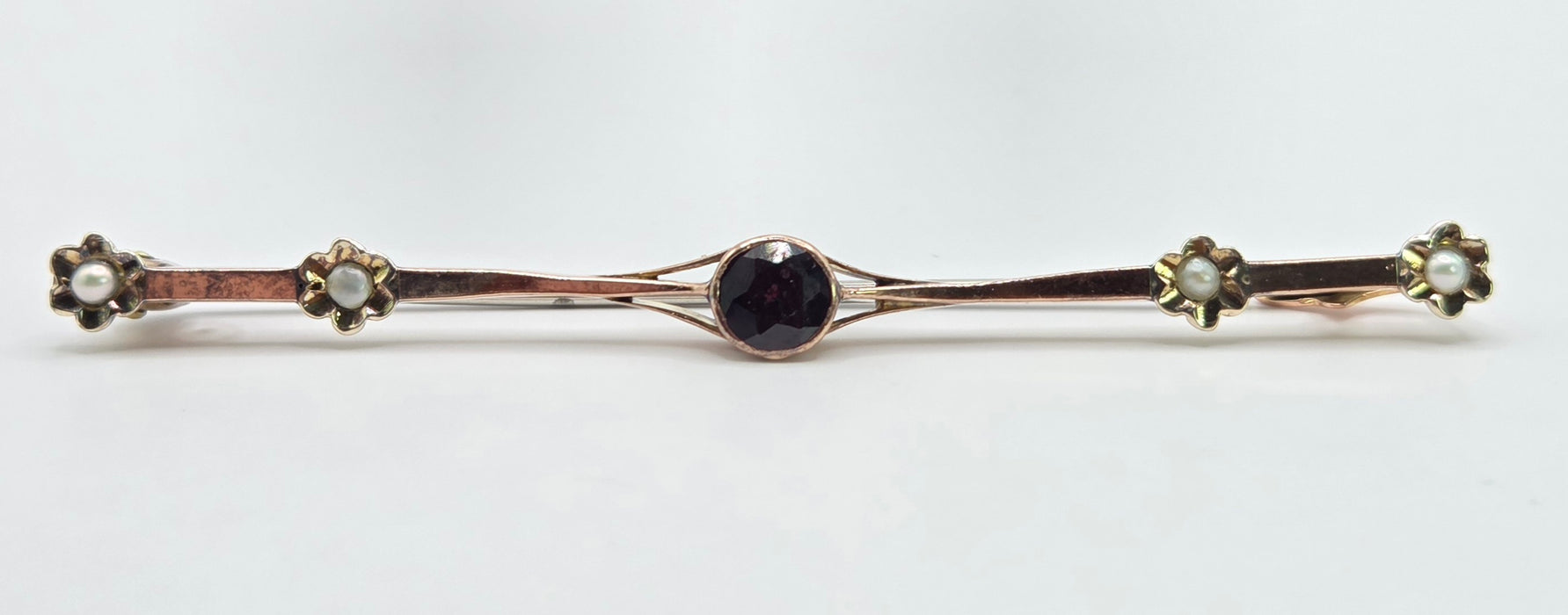 Vintage: 9ct Rose Gold Garnet & Seed Pearl Bar Brooch