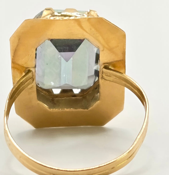 Vintage: 18ct Yellow Gold Mystic Topaz Solitaire Ring — From 1941