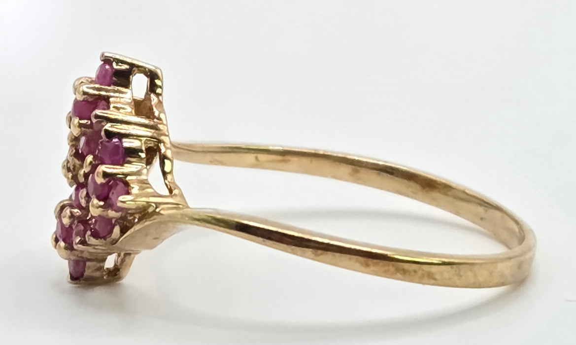 Vintage: 9ct Yellow Gold Ruby Cluster Ring