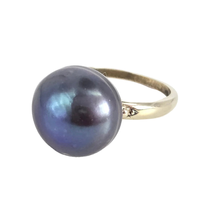 Vintage: 18ct White Gold  Large Tahitian Pearl Ring