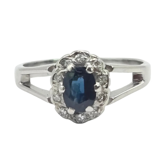 Vintage: 18ct White Gold Sapphire & Diamond Flower Cluster Ring