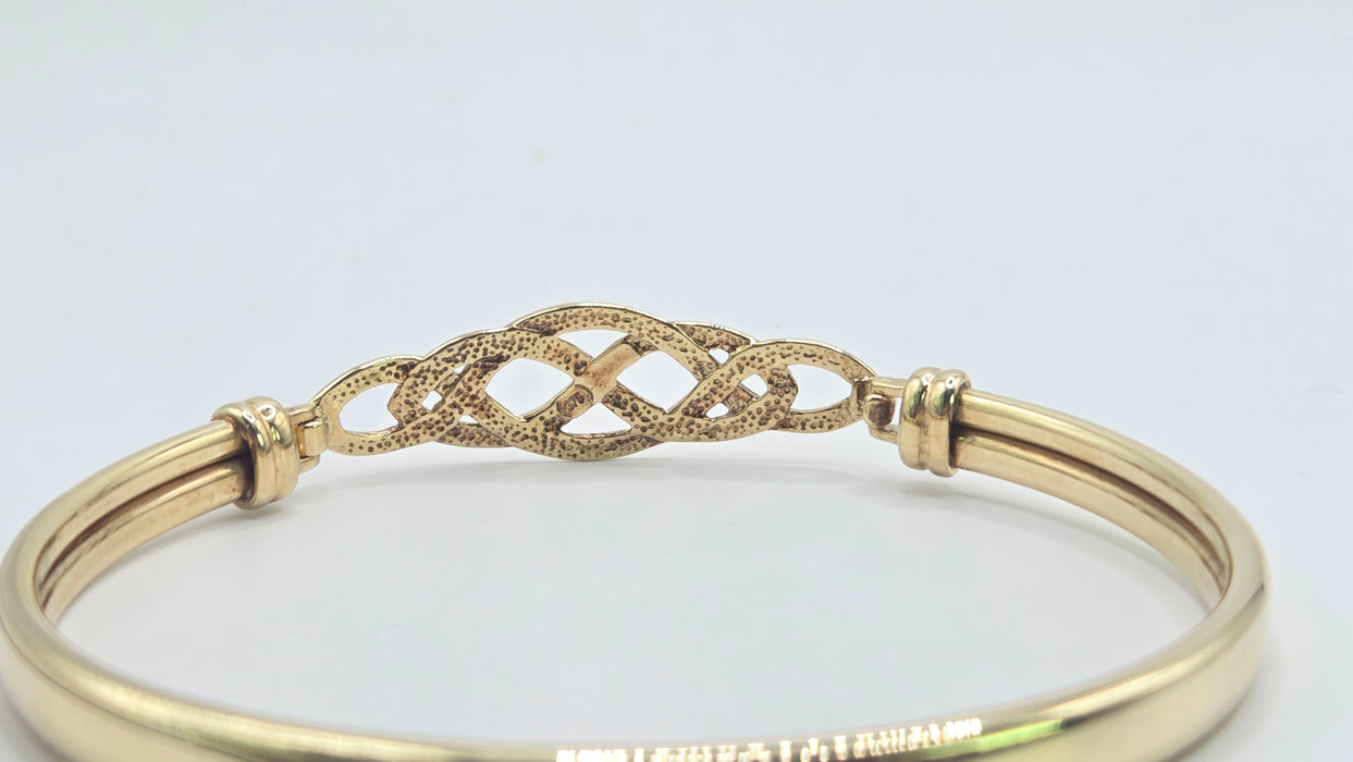 Vintage: 9ct Yellow Gold Celtic Love Bangle