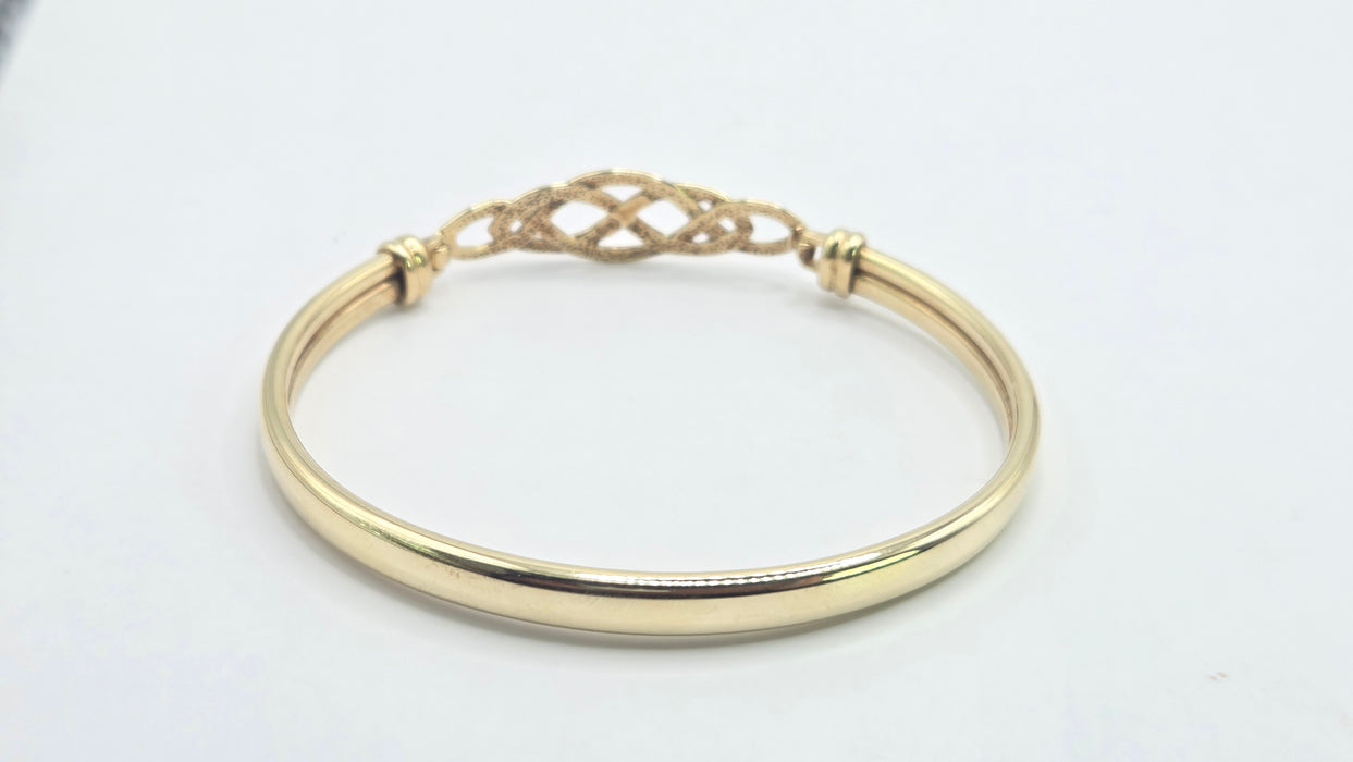 Vintage: 9ct Yellow Gold Celtic Love Bangle