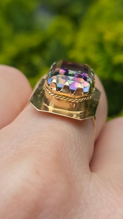 Vintage: 18ct Yellow Gold Mystic Topaz Solitaire Ring — From 1941