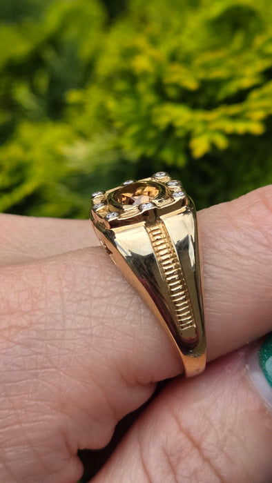 Vintage: 9ct Gold Orange/Red Zircon & Diamond Signet Ring