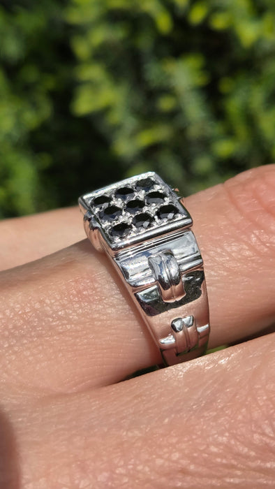 Vintage: 9ct White Gold Black Diamond Geometric Ring