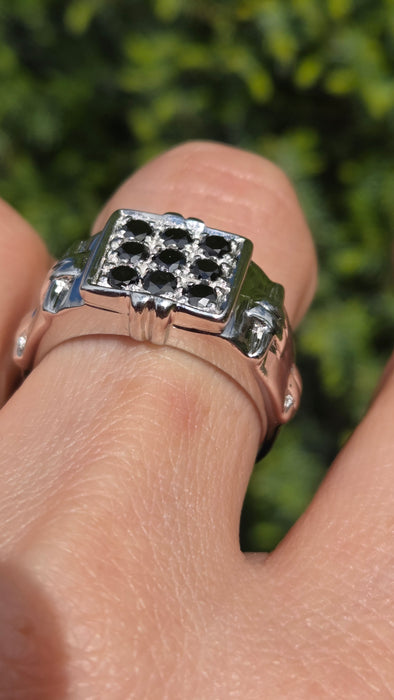 Vintage: 9ct White Gold Black Diamond Geometric Ring