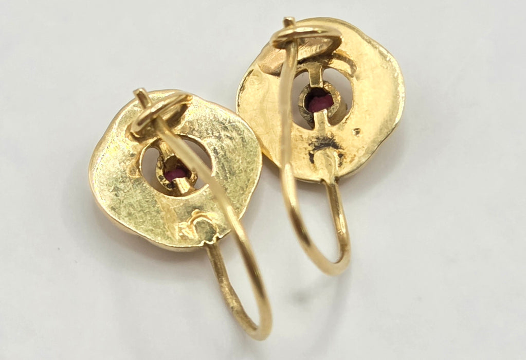 Vintage: 18ct Yellow Gold  Ruby Swirl Drop Earrings