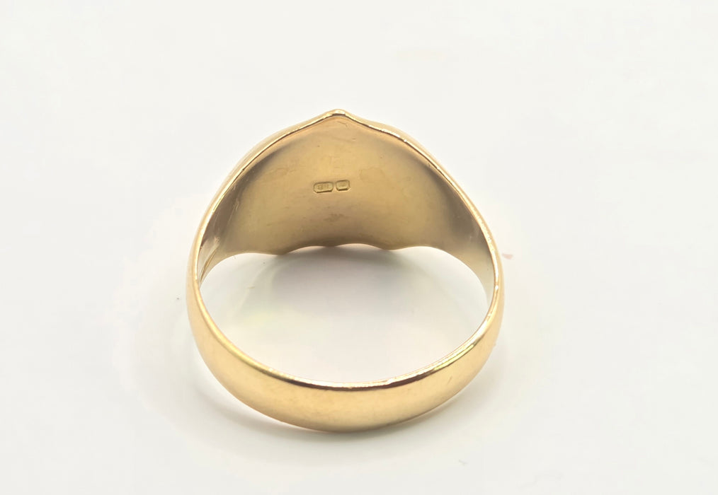 Antique: 18ct Yellow Gold Engraved Signet Ring — From 1918