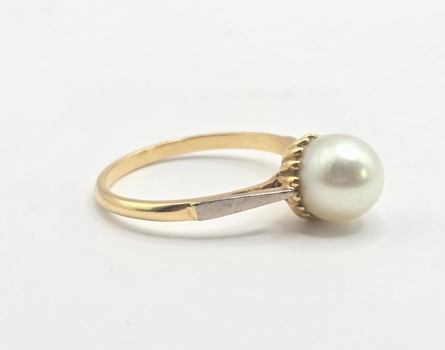 Vintage: 18ct Yellow Gold Cultured Pearl Solitaire Ring