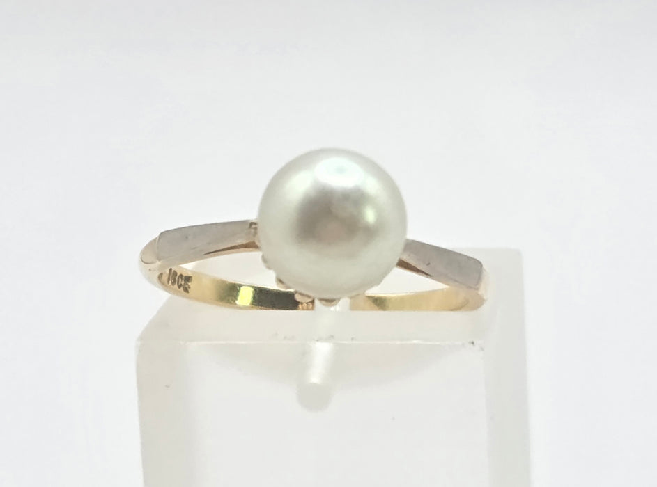 Vintage: 18ct Yellow Gold Cultured Pearl Solitaire Ring