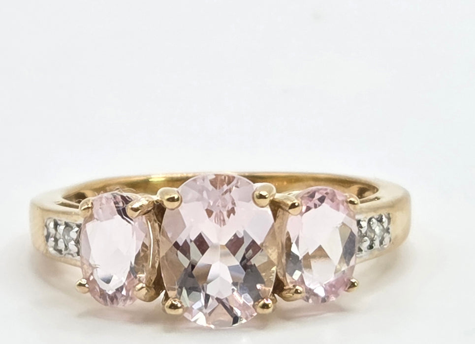 Vintage: 9ct Yellow Gold Morganite & Diamond Three-Stone Ring