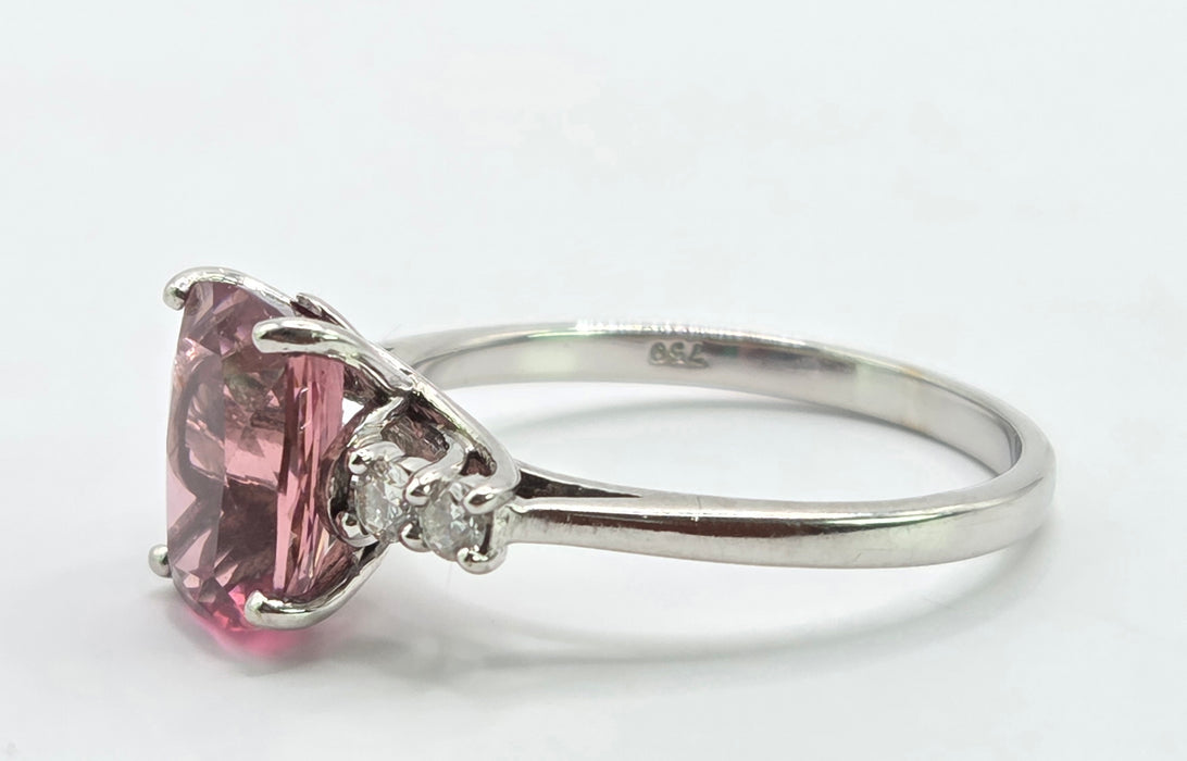 Vintage: 18ct White Gold Pink Tourmaline & Diamond Ring — 2.00ct