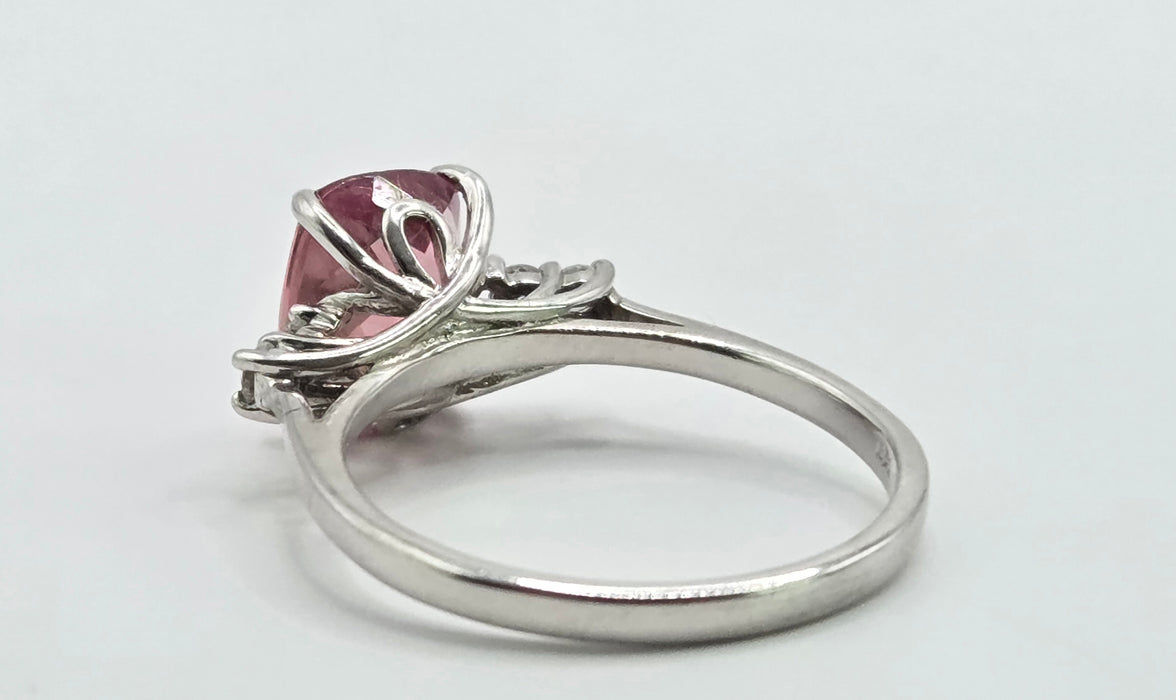 Vintage: 18ct White Gold Pink Tourmaline & Diamond Ring — 2.00ct