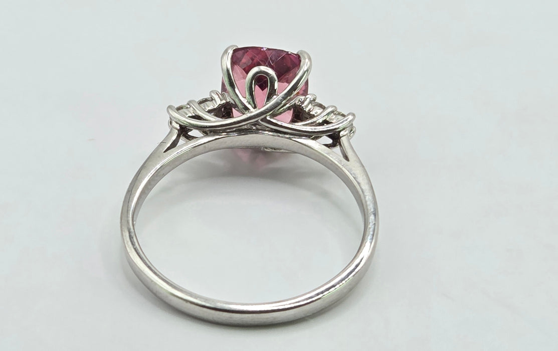 Vintage: 18ct White Gold Pink Tourmaline & Diamond Ring — 2.00ct