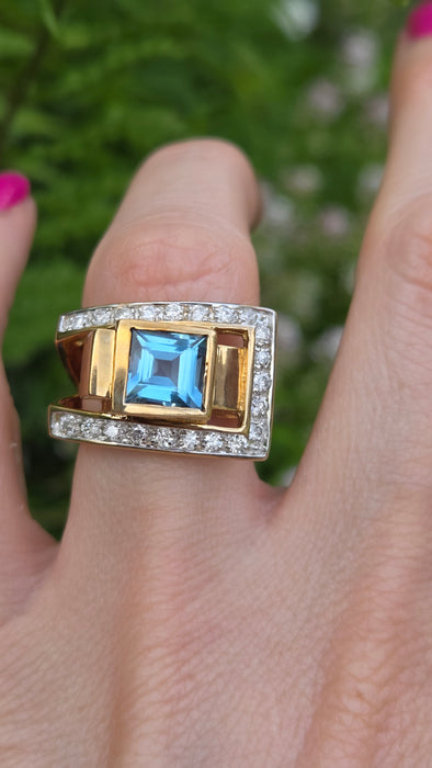 Vintage: 9ct Gold Blue Topaz & Diamond Signet Ring