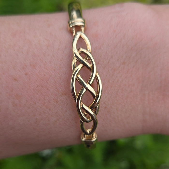 Vintage: 9ct Yellow Gold Celtic Love Bangle