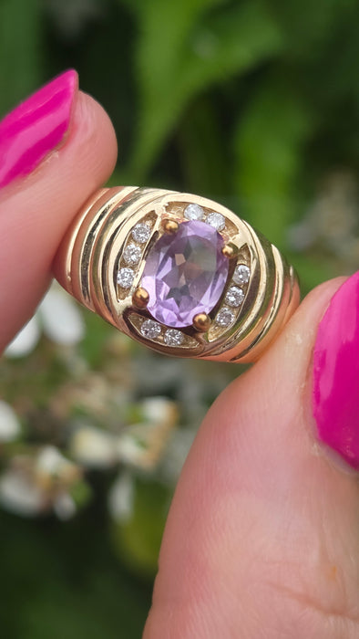 Vintage: 9ct Gold Amethyst & Diamond Ring