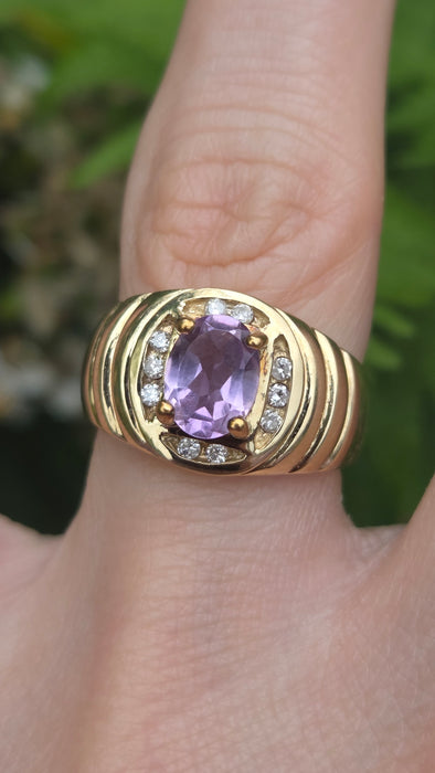 Vintage: 9ct Gold Amethyst & Diamond Ring