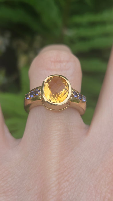 Vintage: 9ct Yellow Gold Citrine & Iolite Ring