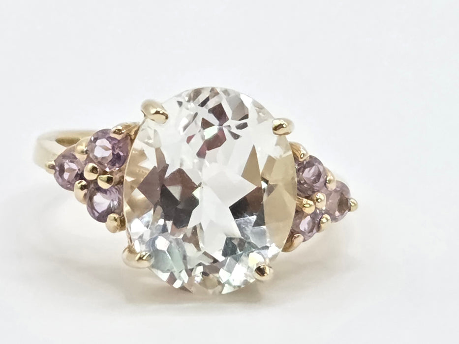 Vintage: 9ct Yellow Gold Pale Blue Topaz & Amethyst Cluster Ring