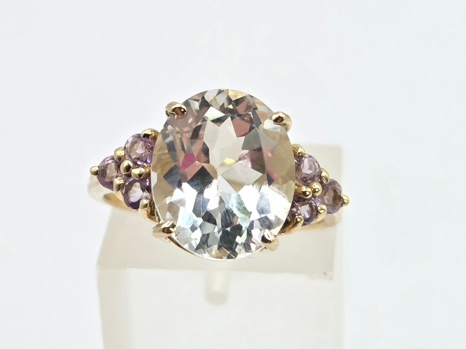 Vintage: 9ct Yellow Gold Pale Blue Topaz & Amethyst Cluster Ring