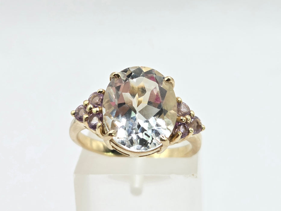 Vintage: 9ct Yellow Gold Pale Blue Topaz & Amethyst Cluster Ring