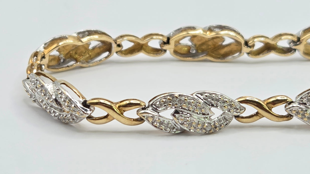 Vintage: 9ct Yellow & White Gold Natural Diamond Bracelet