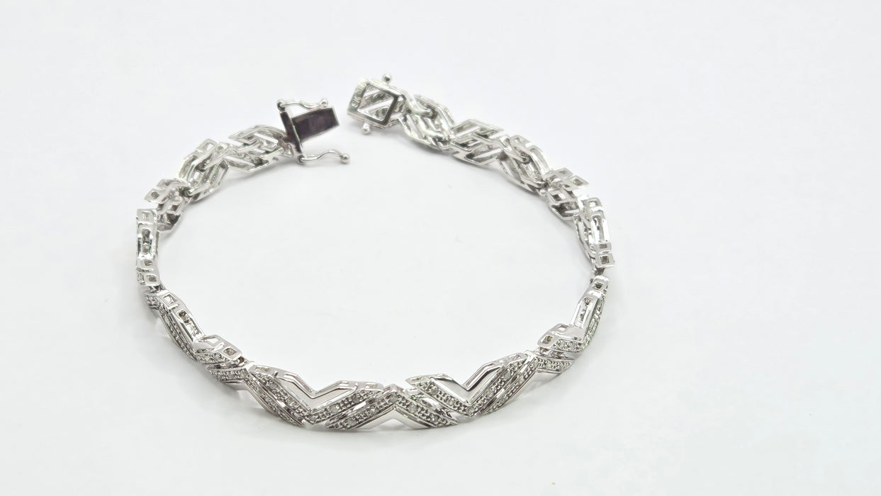 Vintage: 9ct White Gold Diamond Chevron Bracelet